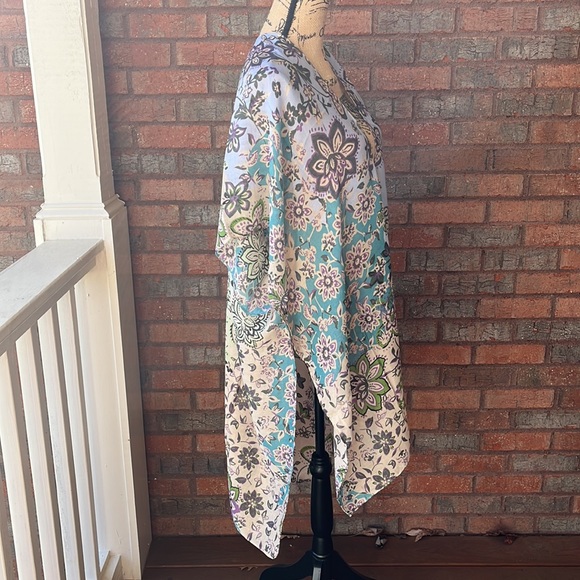 Bohemian Multi Floral Pattern Cardigan Kimono Coverup - Picture 10 of 14